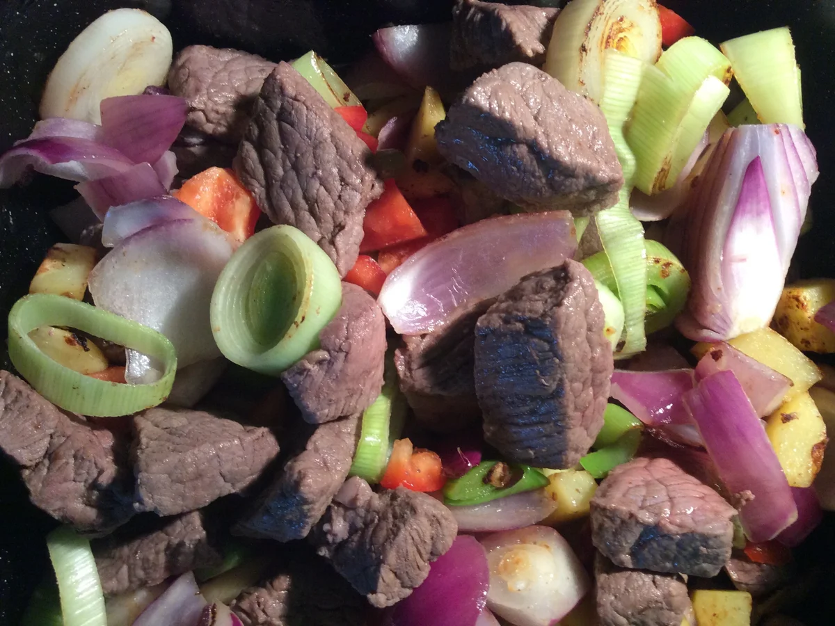 Gulasch mit Maronen aus dem Ofen - Rezept - Bild Nr. 1656