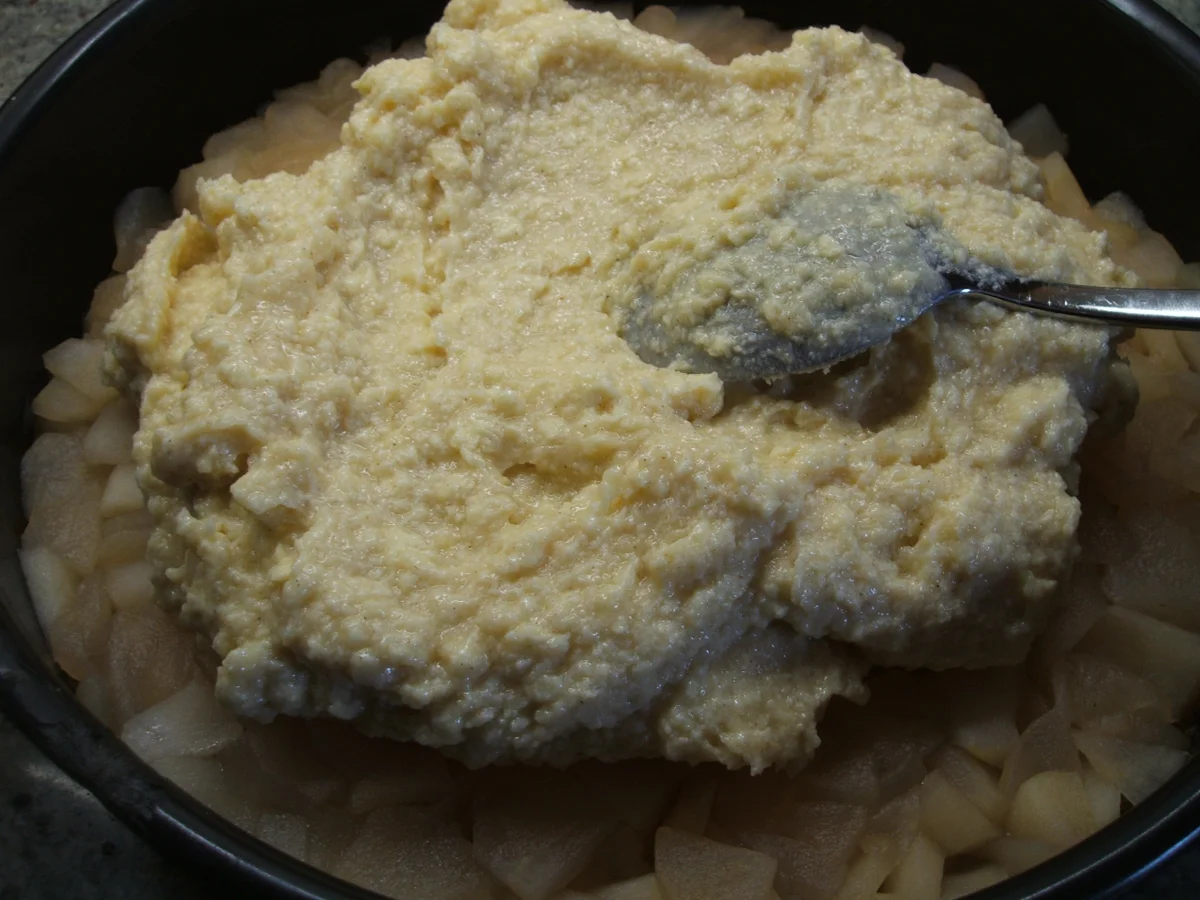 Rezept: Backen: Apfeltorte mit Zimt-Butter-Creme Bild Nr. 1661 Backen: Apfeltorte mit Zimt-Butter-Creme - Rezept - Bild Nr. 1661