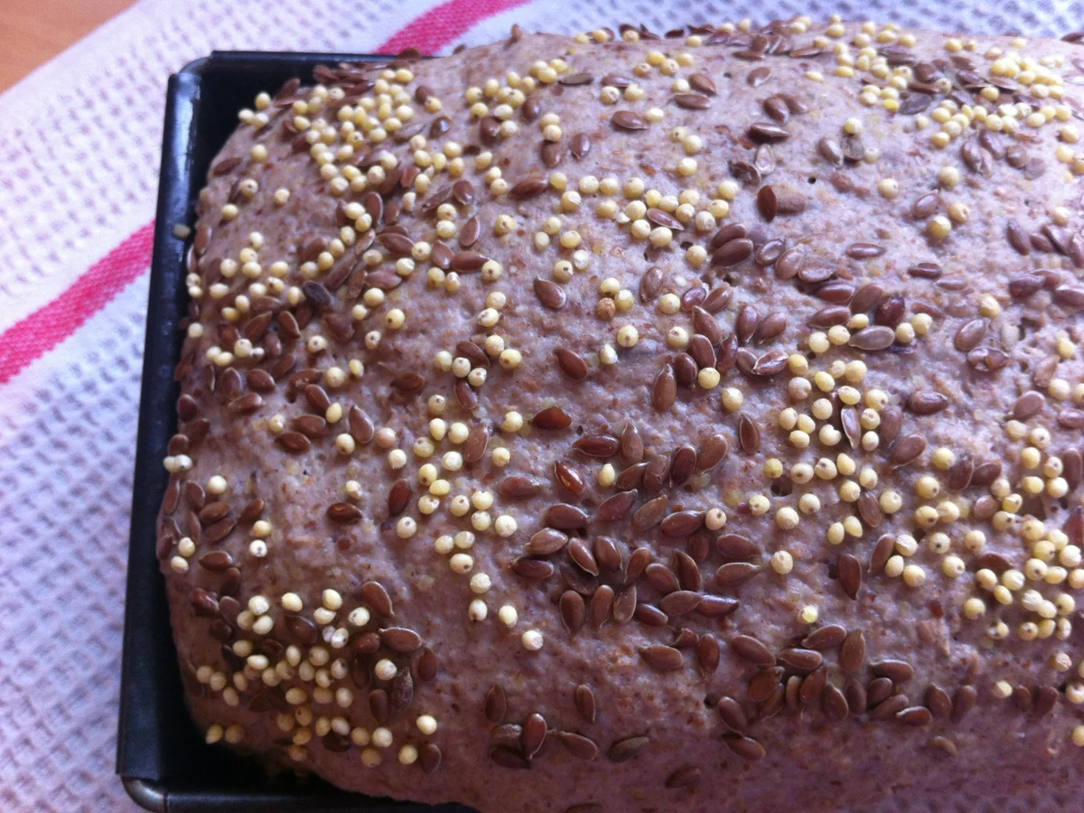 Weizenvollwertbrot mit drei Saaten - Rezept - Bild Nr. 1678