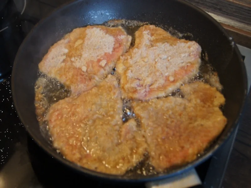 Kalbsschnitzel mit Karotten-Kartoffelstampf und Backofenkarotten - Rezept - Bild Nr. 1687