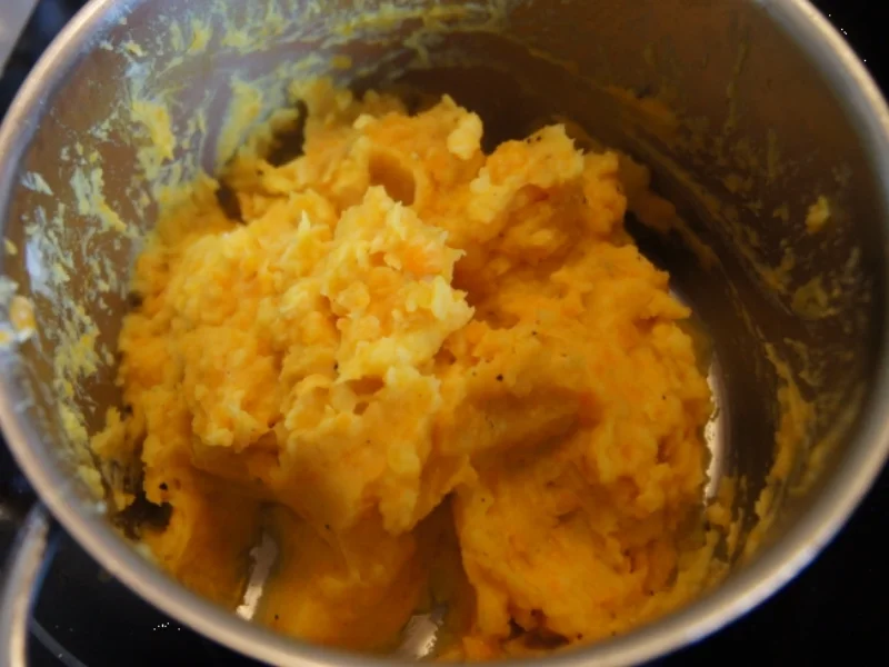 Kalbsschnitzel mit Karotten-Kartoffelstampf und Backofenkarotten - Rezept - Bild Nr. 1693