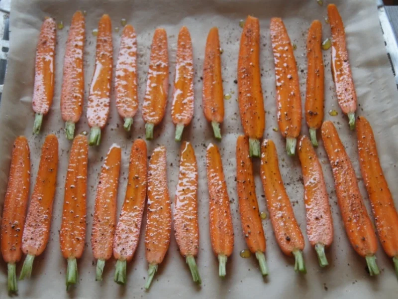 Kalbsschnitzel mit Karotten-Kartoffelstampf und Backofenkarotten - Rezept - Bild Nr. 1696