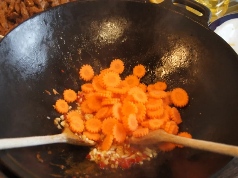 Rindfleischwok mit Gemüse - Rezept - Bild Nr. 1701