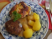 Rezept: Paprikabuletten mit Sauce, Blumemkohlgratin und Kartoffelpilzen Bild Nr. 1718 Paprikabuletten mit Sauce, Blumemkohlgratin und Kartoffelpilzen - Rezept - Bild Nr. 1718