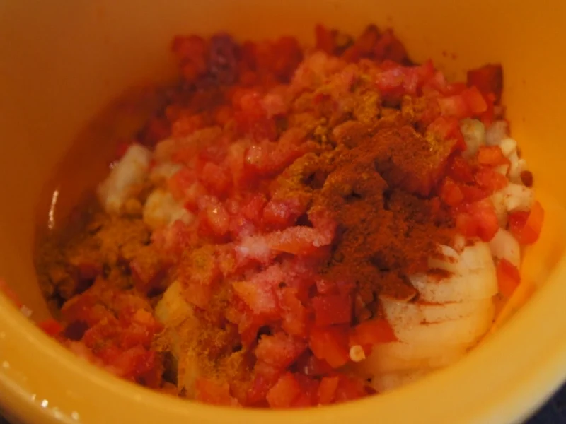 Rezept: Paprikabuletten mit Sauce, Blumemkohlgratin und Kartoffelpilzen Bild Nr. 1721 Paprikabuletten mit Sauce, Blumemkohlgratin und Kartoffelpilzen - Rezept - Bild Nr. 1721