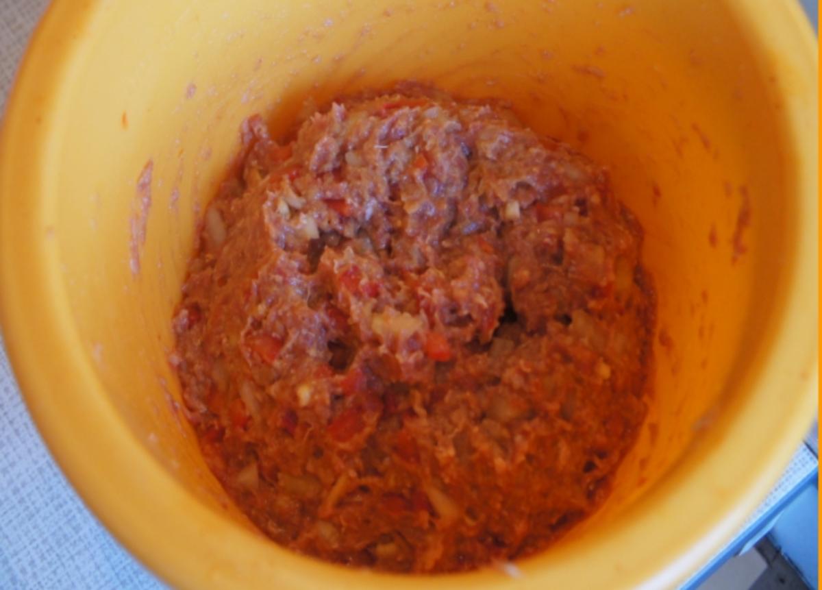 Paprikabuletten mit Sauce, Blumemkohlgratin und Kartoffelpilzen - Rezept - Bild Nr. 1723