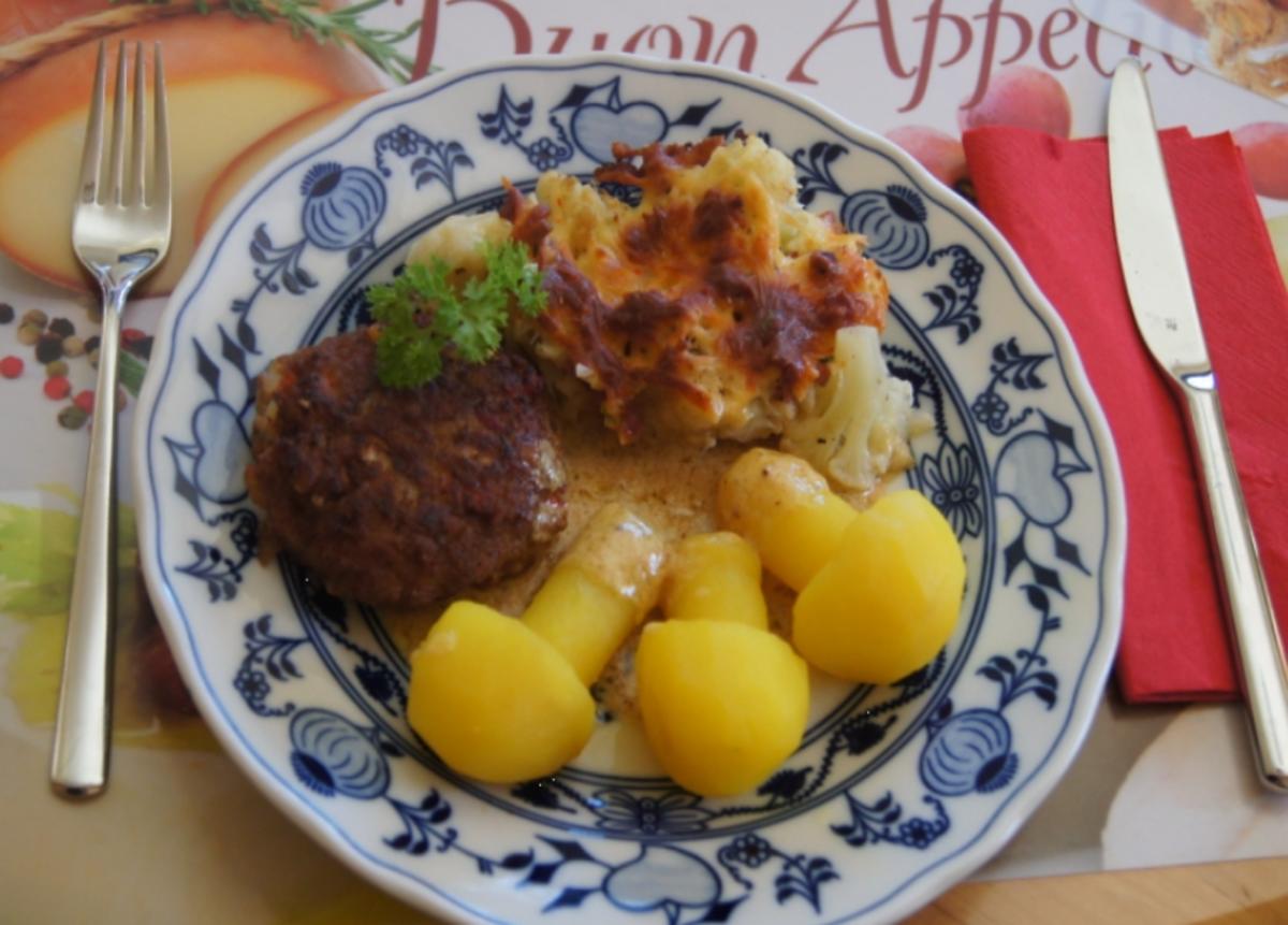 Paprikabuletten mit Sauce, Blumemkohlgratin und Kartoffelpilzen - Rezept - Bild Nr. 1733