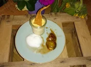 Orangen-Karamell-Crème mit Feigen und Holunderblüten-Espuma - Rezept - Bild Nr. 1739