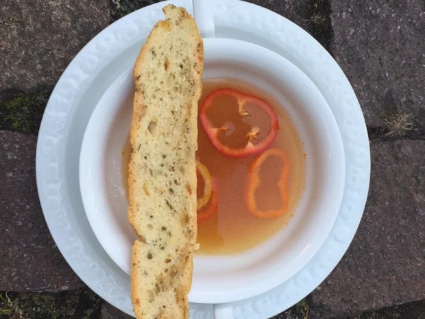 Klare Paprikasuppe - Rezept - Bild Nr. 1745