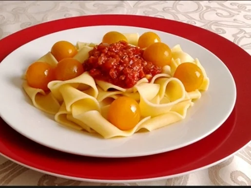 Sauce Bolognese an „Pasta all' Uovo“ &  Cocktailtomaten - Rezept - Bild Nr. 1792