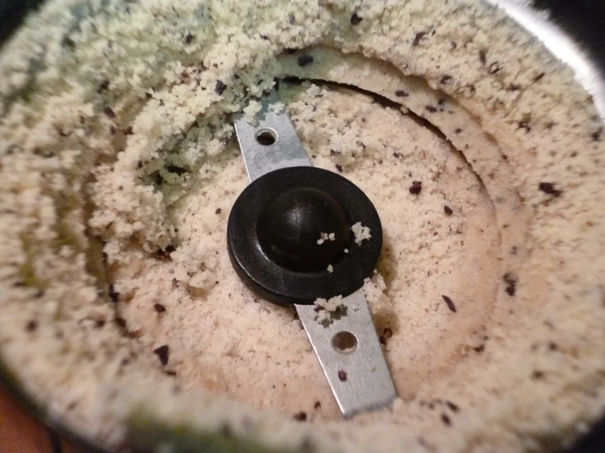 Rezept: Gewürz-Marzipan Rohmasse Bild Nr. 1836 Gewürz-Marzipan Rohmasse - Rezept - Bild Nr. 1836