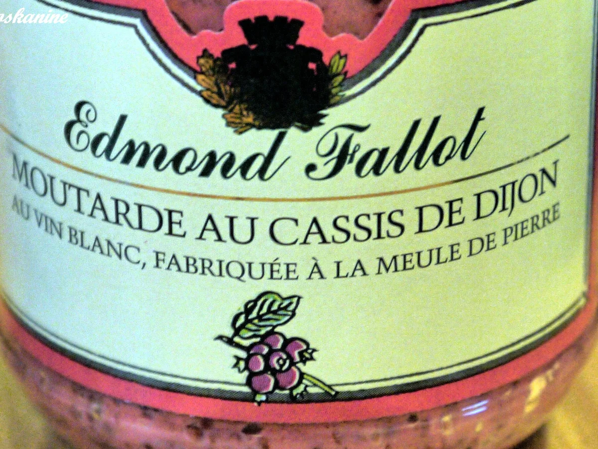 Rezept: Fruchtige Hackbällchen auf Blumenkohl-Kichererbsen-Pfanne mit Curry-Joghurt-Dipp Bild Nr. 1855 Fruchtige Hackbällchen auf Blumenkohl-Kichererbsen-Pfanne mit Curry-Joghurt-Dipp - Rezept - Bild Nr. 1855