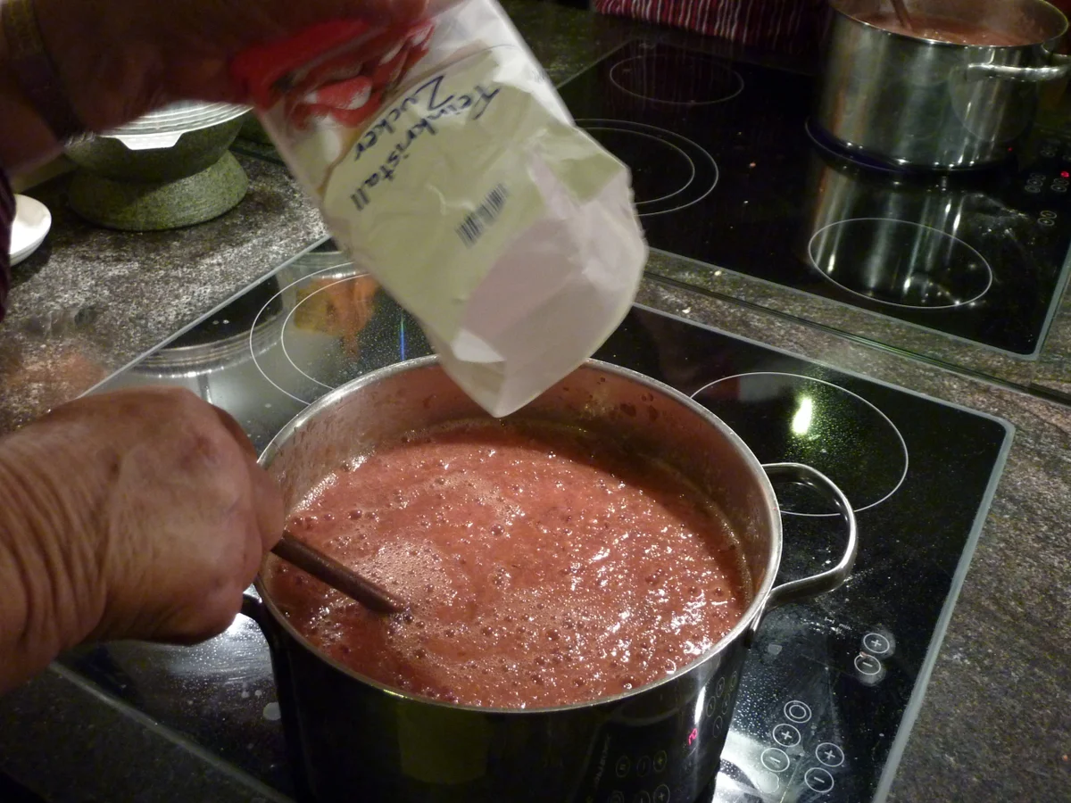 Rezept: Quitten-Zwetschgen Marmelade Bild Nr. 1836 Quitten-Zwetschgen Marmelade - Rezept - Bild Nr. 1836