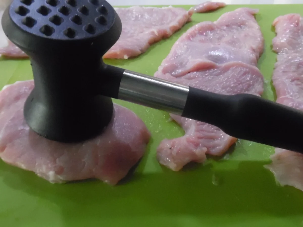 Rezept: Mediterran gefüllte Putenröllchen Bild Nr. 1881 Mediterran gefüllte Putenröllchen - Rezept - Bild Nr. 1881