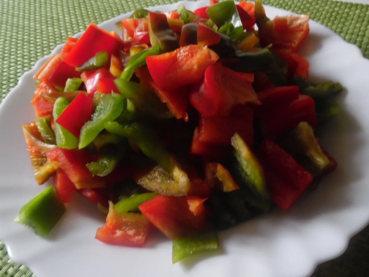 Rezept: Mediterran gefüllte Putenröllchen Bild Nr. 1882 Mediterran gefüllte Putenröllchen - Rezept - Bild Nr. 1882