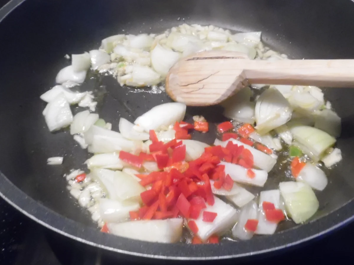 Rezept: Mediterran gefüllte Putenröllchen Bild Nr. 1883 Mediterran gefüllte Putenröllchen - Rezept - Bild Nr. 1883