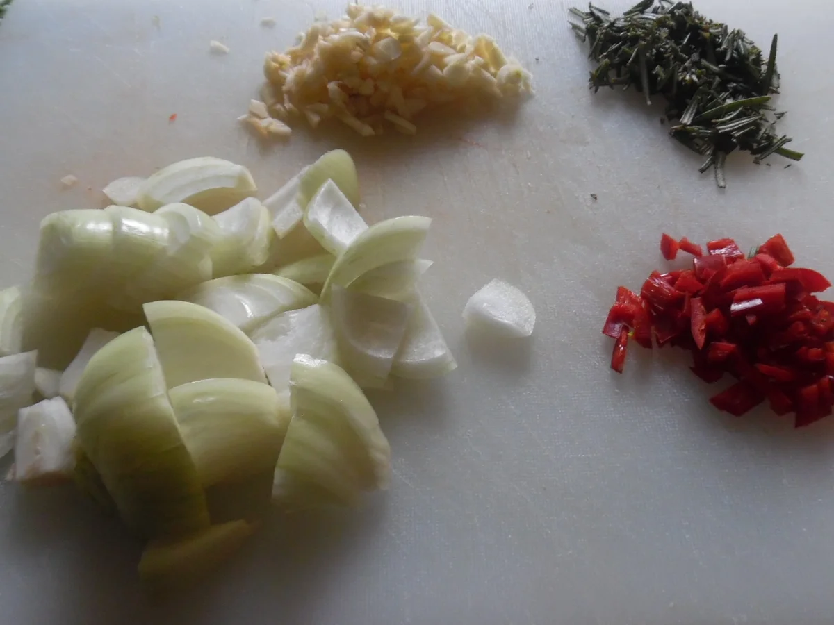 Rezept: Mediterran gefüllte Putenröllchen Bild Nr. 1884 Mediterran gefüllte Putenröllchen - Rezept - Bild Nr. 1884