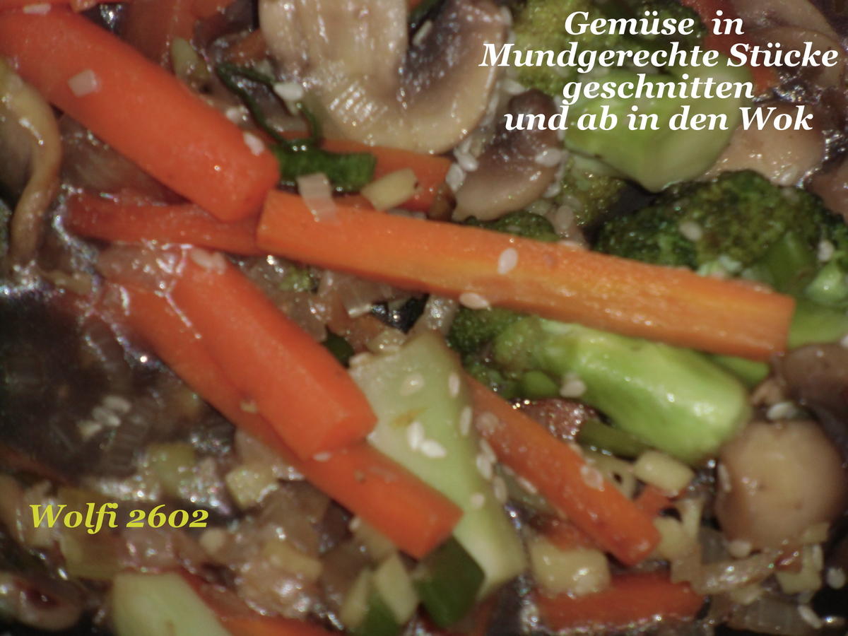 Gemüsepfanne im Wok (Brokkolie,Karotten,Champignon und ...) - Rezept - Bild Nr. 1879