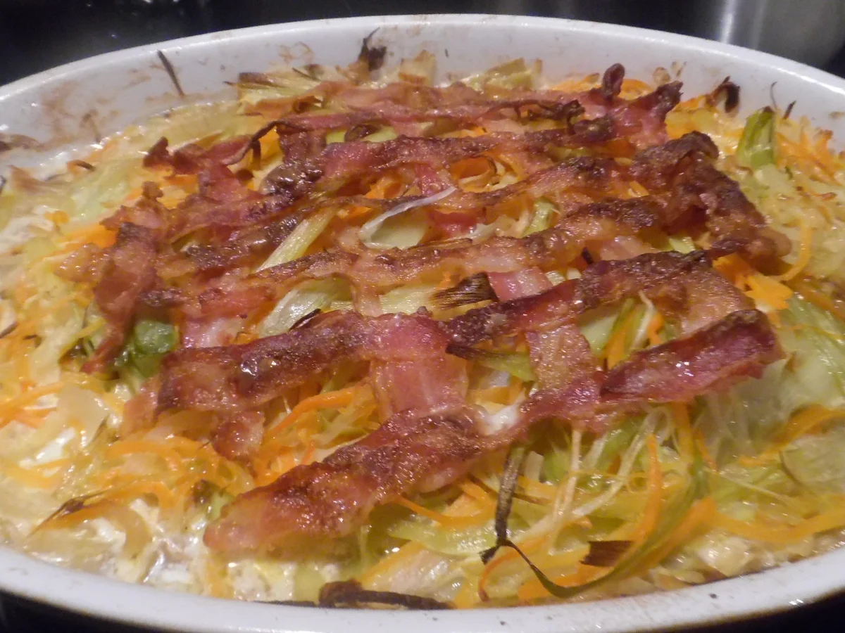 Rezept: Kabeljau-Filet unter Wurzelgemüse-Speck-Haube Bild Nr. 1876 Kabeljau-Filet unter Wurzelgemüse-Speck-Haube - Rezept - Bild Nr. 1876