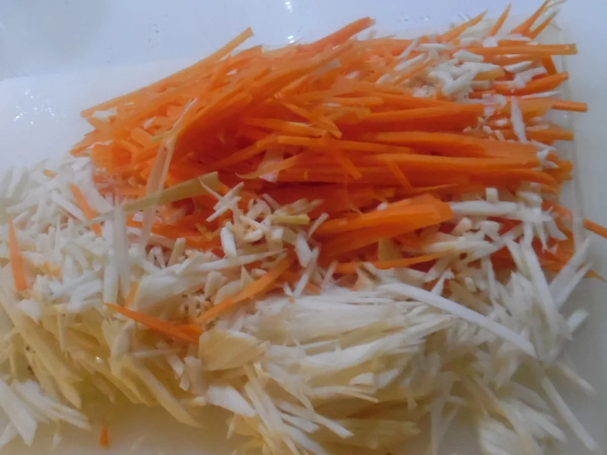 Rezept: Kabeljau-Filet unter Wurzelgemüse-Speck-Haube Bild Nr. 1881 Kabeljau-Filet unter Wurzelgemüse-Speck-Haube - Rezept - Bild Nr. 1881