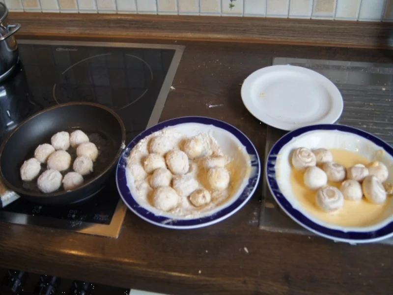 Lila Möhren-Kartoffelstampf mit panierten Champignons - Rezept - Bild Nr. 1888