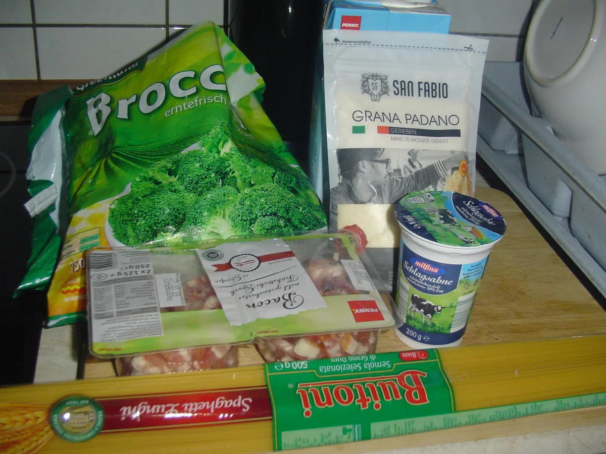 Rezept: Und immer wieder Pasta mit leckerer Sauce Bild Nr. 1881 Und immer wieder Pasta mit leckerer Sauce - Rezept - Bild Nr. 1881