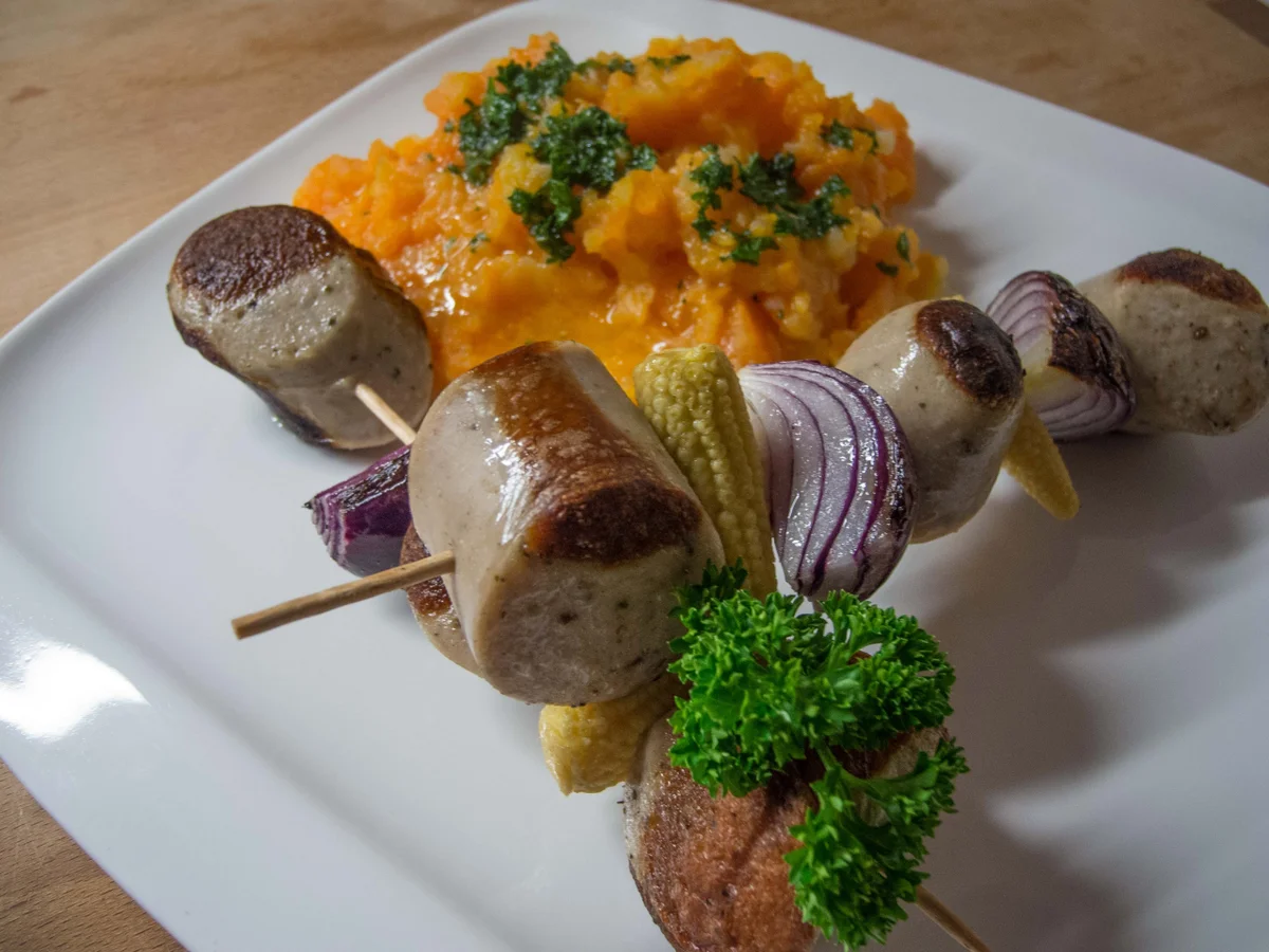 Rezept: Wurstspieße mit KaKa-Stampf Bild Nr. 1914 Wurstspieße mit KaKa-Stampf - Rezept - Bild Nr. 1914