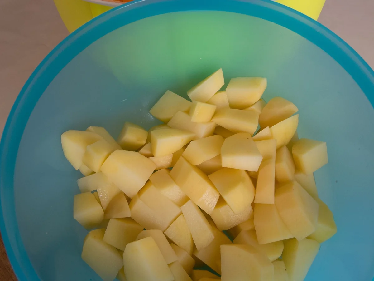 Rezept: Suppenküche: Kürbiscremesuppe Bild Nr. 1893 Suppenküche: Kürbiscremesuppe - Rezept - Bild Nr. 1893