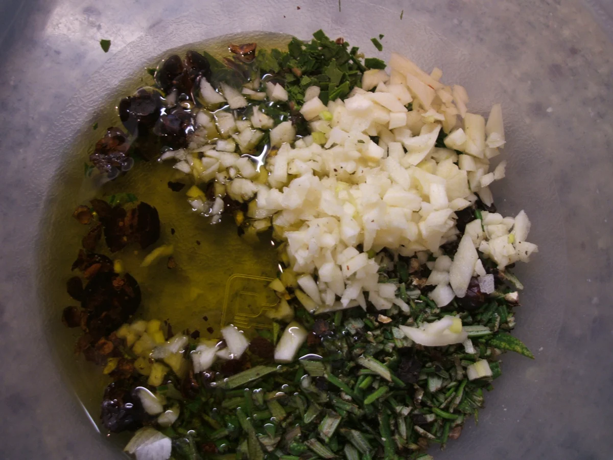 Fleisch: Lammkeule in Kaki-Knoblauch-Soße - Rezept - Bild Nr. 1901