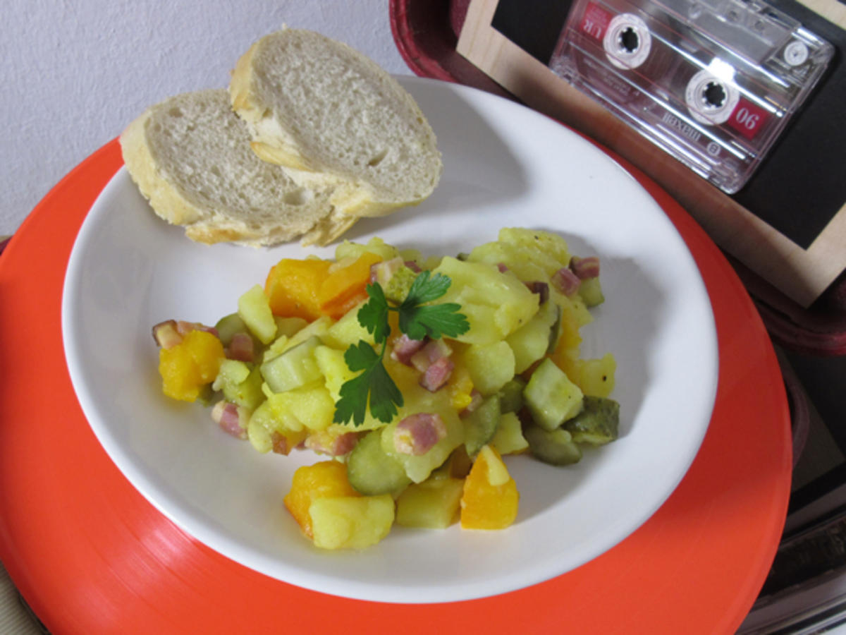 Bilder für KKGS – Kartoffel-Kürbis-Gurken-Speck Salat - Rezept