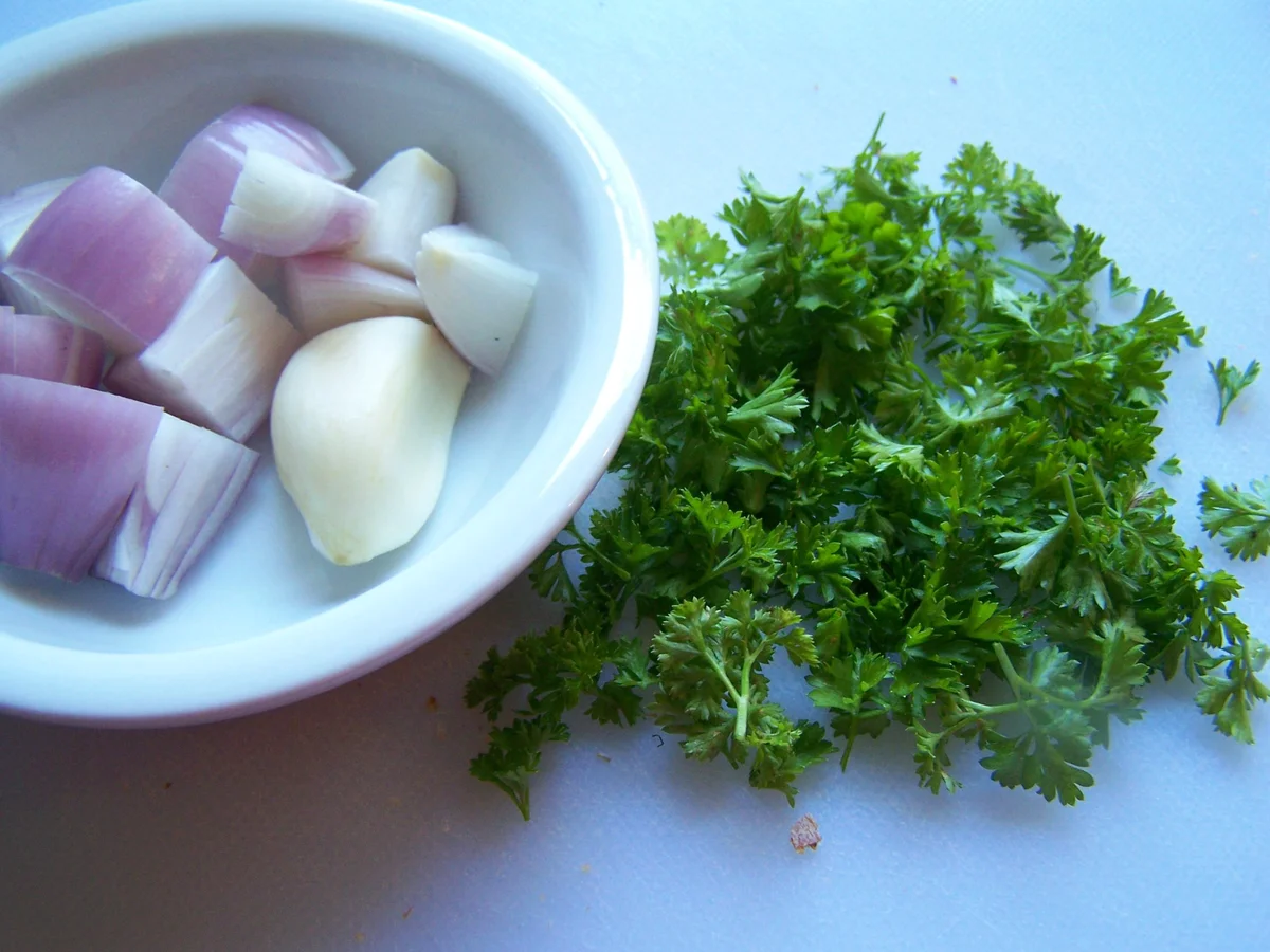 Rezept: Gehaktbal mit einer leckeren Überraschung im "Kern" Bild Nr. 1945 Gehaktbal mit einer leckeren Überraschung im "Kern" - Rezept - Bild Nr. 1945