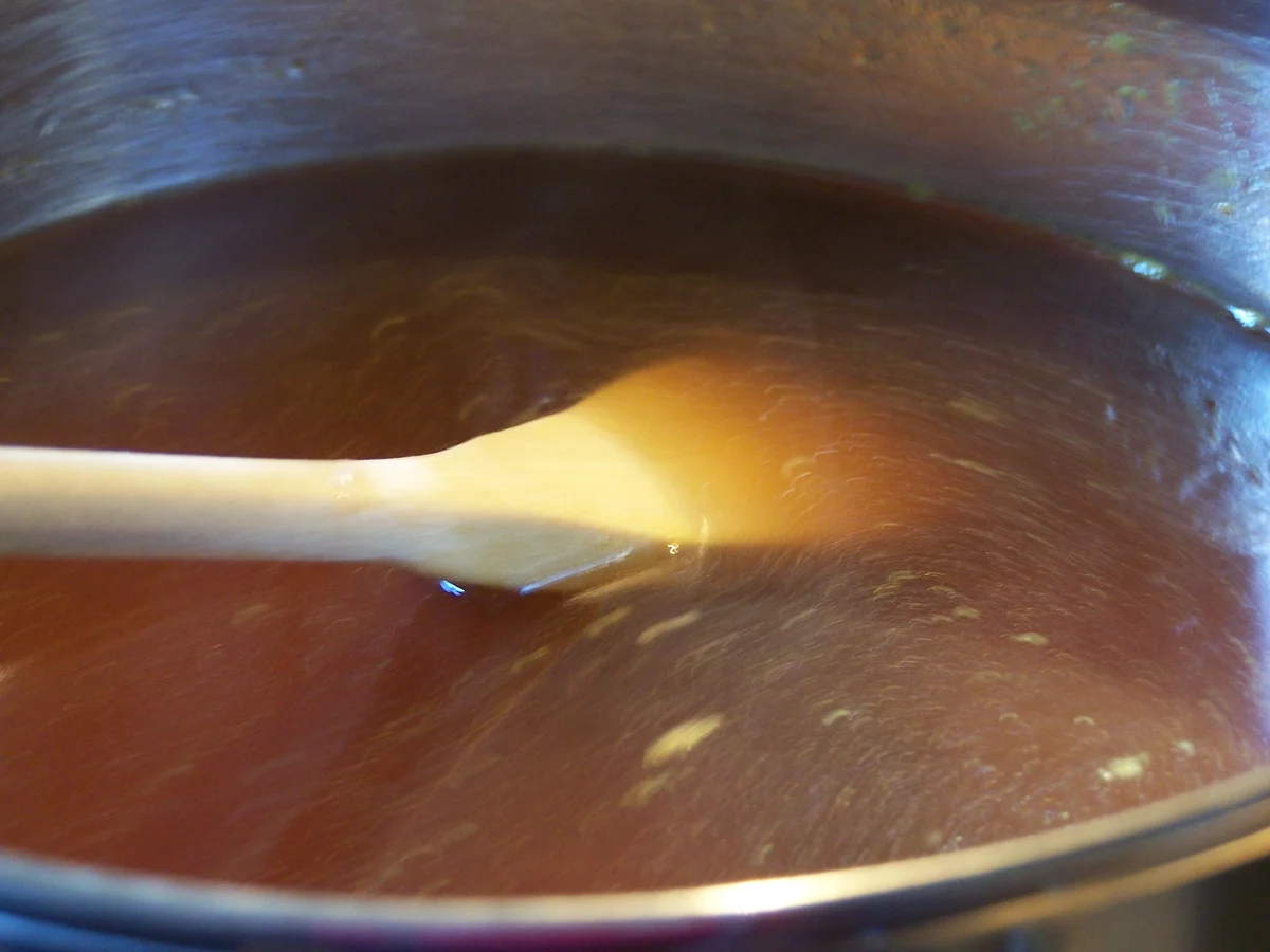 Rezept: Gehaktbal mit einer leckeren Überraschung im "Kern" Bild Nr. 1951 Gehaktbal mit einer leckeren Überraschung im "Kern" - Rezept - Bild Nr. 1951