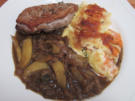 Entenbrust mit Steinpilzen und Äpfeln, dazu Süßkartoffel-Sellerie-Gratin - Rezept - Bild Nr. 1967