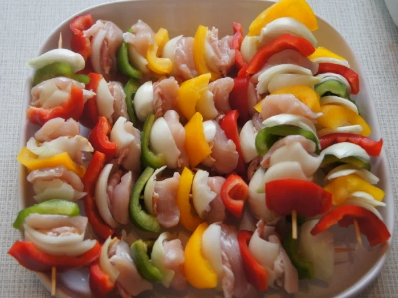 Hähnchenbrustfilet-Schaschlik mit Zwiebel-Tomaten-Ananassauce - Rezept - Bild Nr. 1996