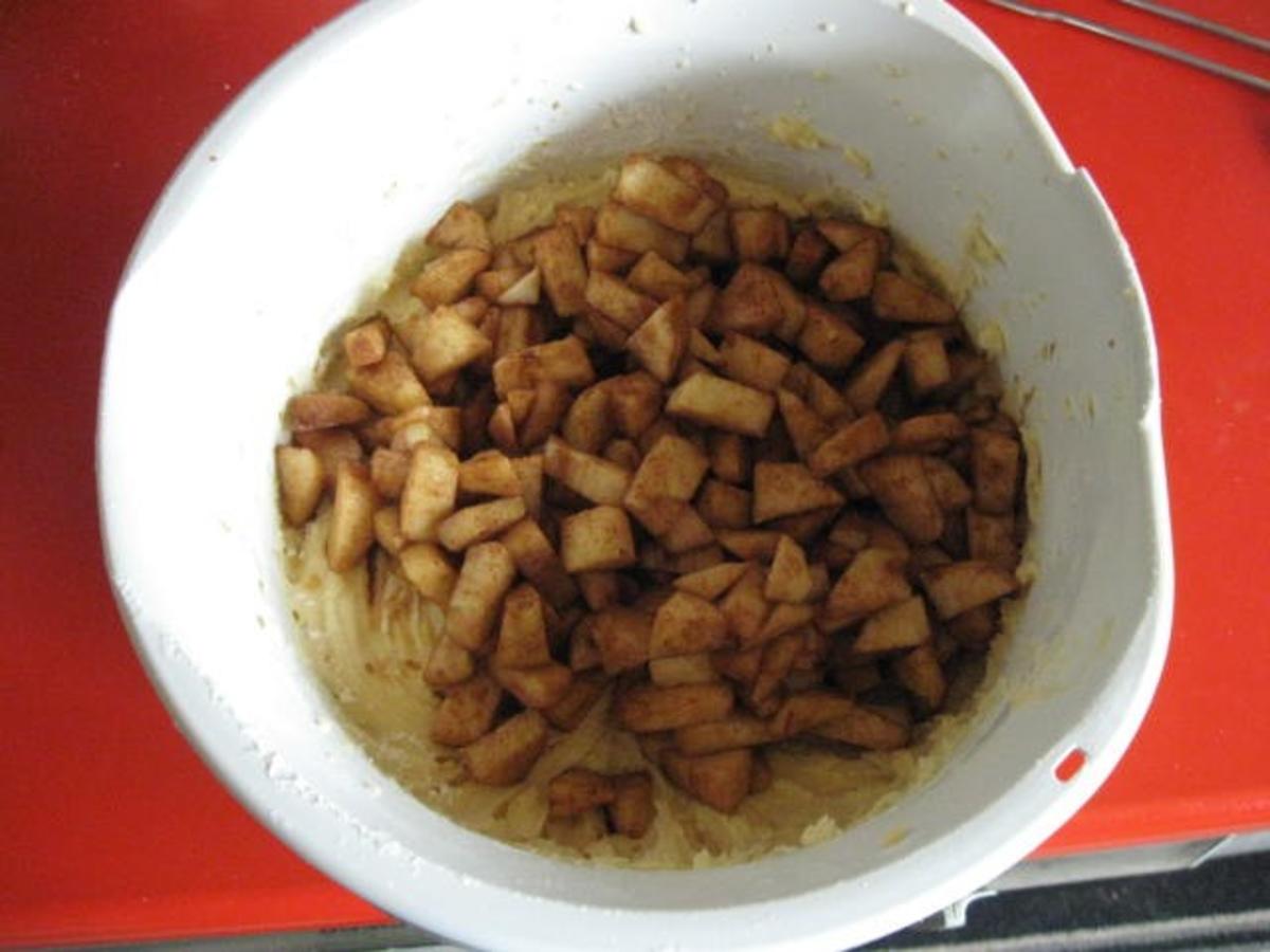 Rührkuchen mit Äpfel und Frischkäse - Rezept - Bild Nr. 2023
