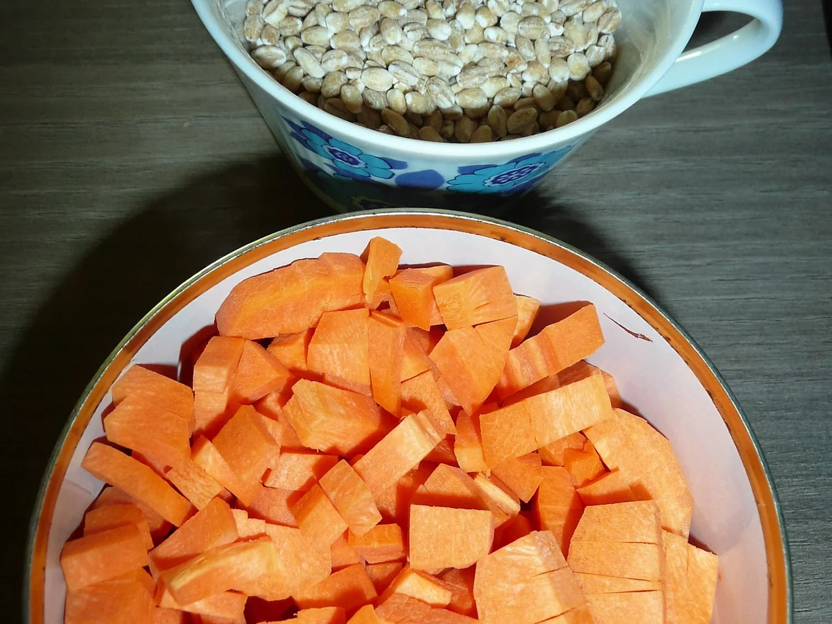 Rezept: Syrische Hackbällchen an Graupenmix und Pilzsoße. Bild Nr. 2042 Syrische Hackbällchen an Graupenmix und Pilzsoße. - Rezept - Bild Nr. 2042