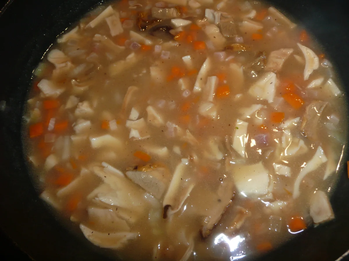 Rezept: Syrische Hackbällchen an Graupenmix und Pilzsoße. Bild Nr. 2049 Syrische Hackbällchen an Graupenmix und Pilzsoße. - Rezept - Bild Nr. 2049