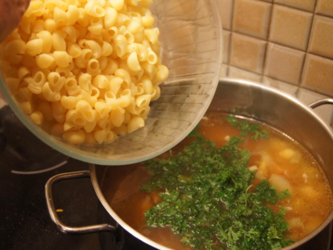 Hähnchen Gemüse Nudelsuppe mit Eierstich - einfach - von MausVoh
