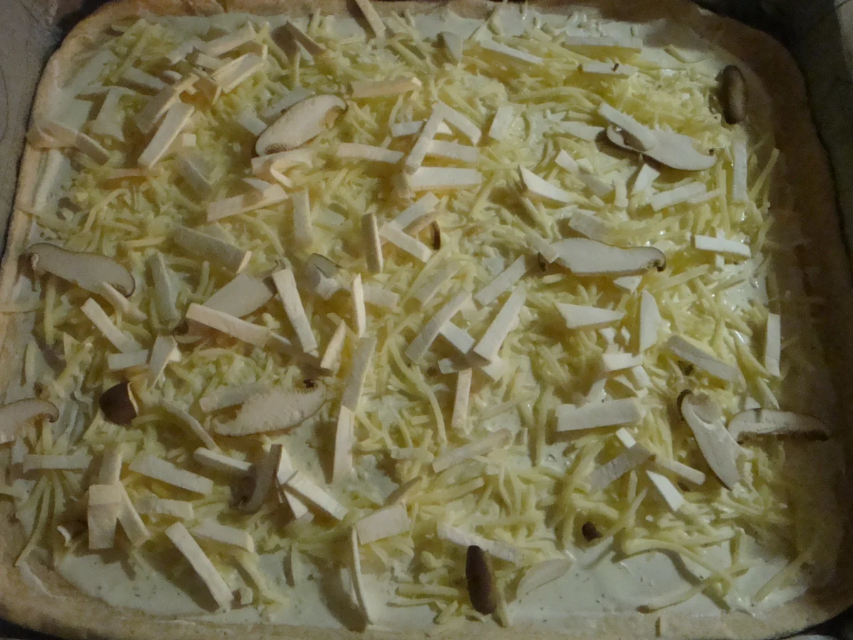 Rezept: Bunte Pizza mit Quark- Öl-Teig pikant Bild Nr. 2047 Bunte Pizza mit Quark- Öl-Teig pikant - Rezept - Bild Nr. 2047