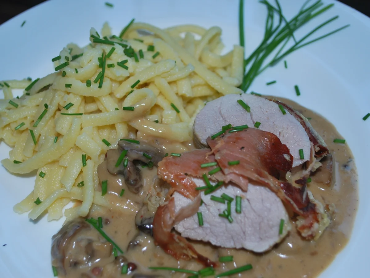 Schweinefilet in Schinkenhülle in Champignonrahm - Rezept - Bild Nr. 2050