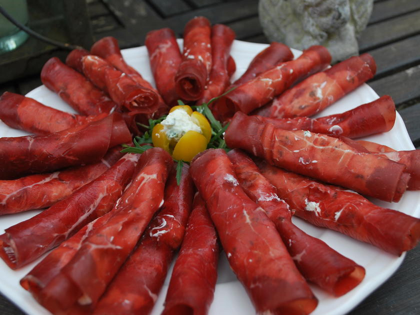 Bresaola-Röllchen - Rezept mit Bild - kochbar.de