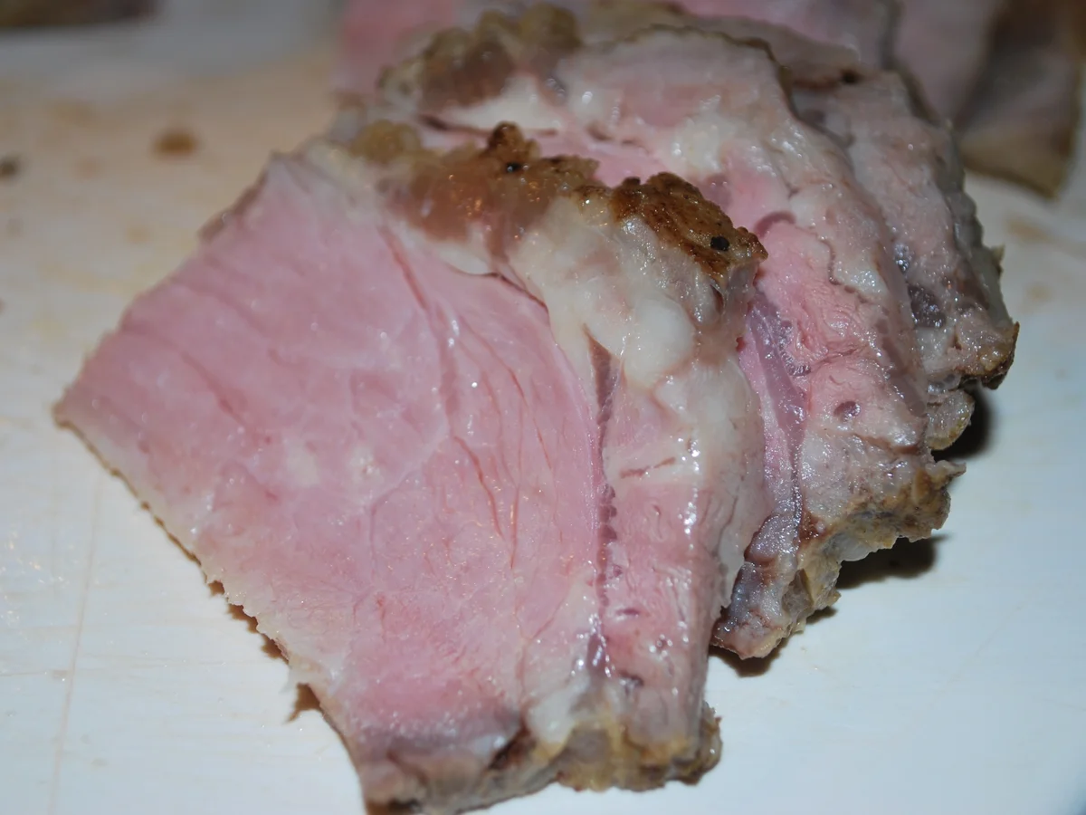 Roastbeef im Salz-Kräuter-Bett - Rezept - Bild Nr. 2051
