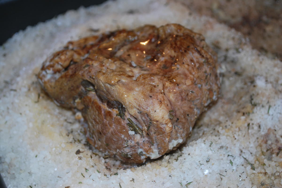 Roastbeef im Salz-Kräuter-Bett - Rezept - Bild Nr. 2052