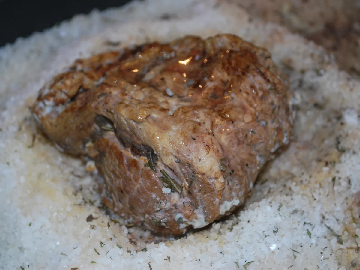 Roastbeef im Salz-Kräuter-Bett - Rezept - Bild Nr. 2052