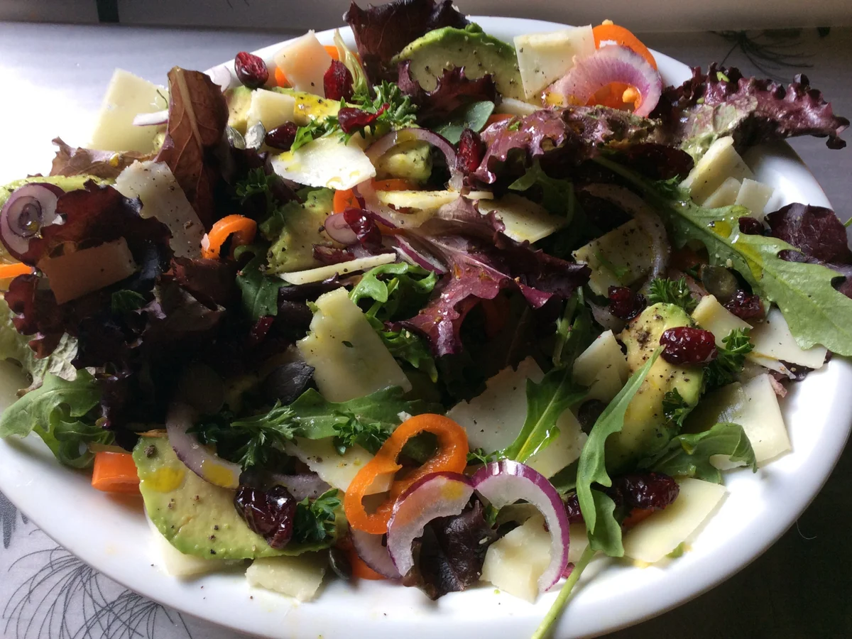 Rezept: Gemischter Salatteller Bild Nr. 2053 Gemischter Salatteller - Rezept - Bild Nr. 2053