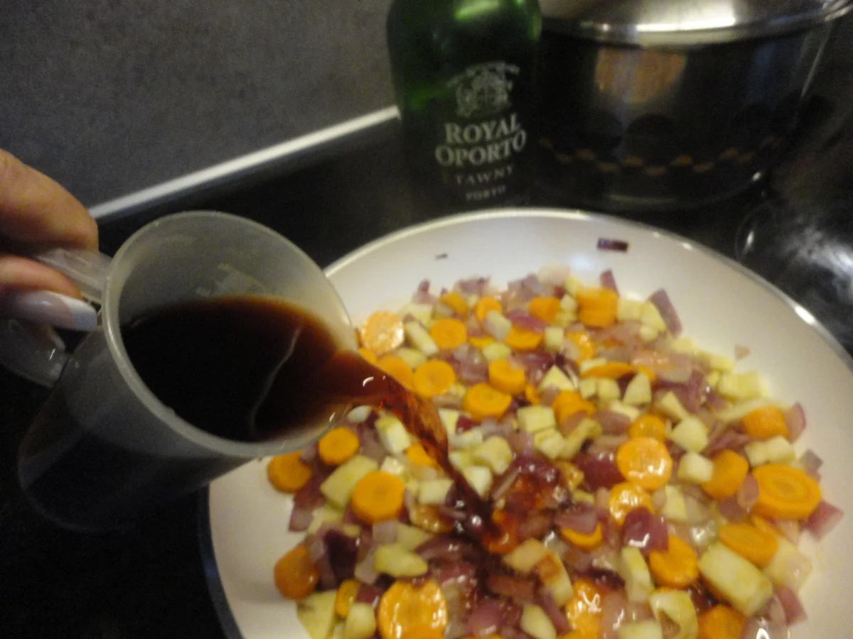 Grundrezept: Glace Sauce für Wildgerichte - Rezept - Bild Nr. 2079