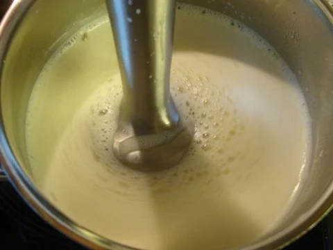 Rezept: legierte Grana Padano Suppe Bild Nr. 2089 legierte Grana Padano Suppe - Rezept - Bild Nr. 2089