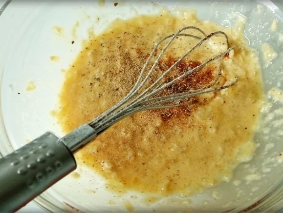 Rezept: Mini Fleischbällchen am Spieß mit scharfer Tomatensauce Bild Nr. 2115 Mini Fleischbällchen am Spieß mit scharfer Tomatensauce - Rezept - Bild Nr. 2115