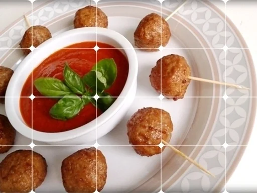 Rezept: Mini Fleischbällchen am Spieß mit scharfer Tomatensauce Bild Nr. 2124 Mini Fleischbällchen am Spieß mit scharfer Tomatensauce - Rezept - Bild Nr. 2124