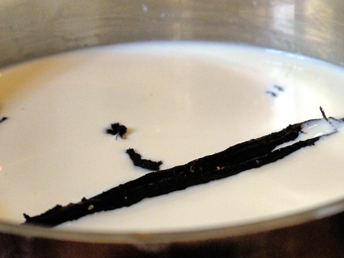 Tarte Tatin mit Vanillesoße - Rezept - Bild Nr. 2162